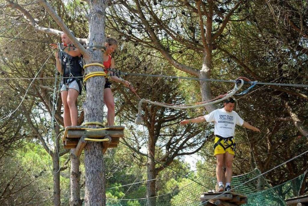 A 500 M De La Plage, Tout Confort Avec Wifi Le Barcares Exterior photo